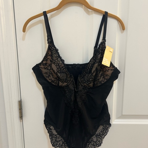 BNWT Popilush Black Lace Bodysuit L with Free Cream Lace Cover M - Picture 2 of 3